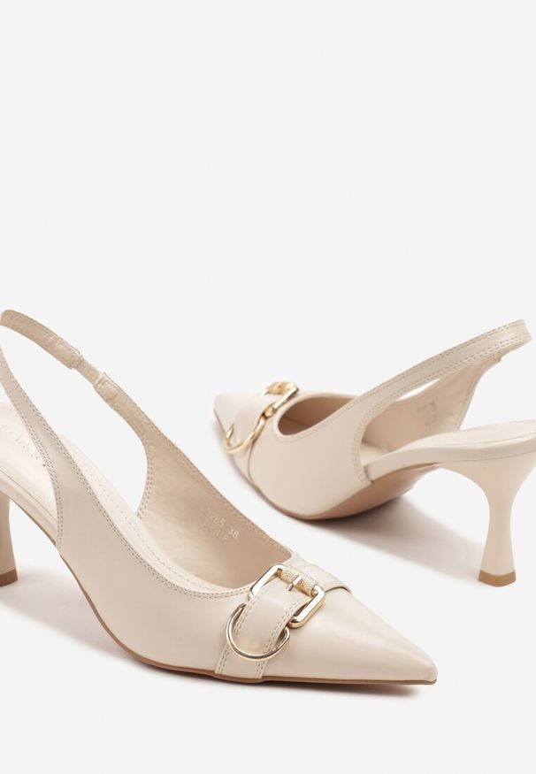 Renee - Beżowe Sandały na Szpilce Slingback Ozdobione Metaliczną Klamrą Zeornna. Okazja: na co dzień. Zapięcie: klamry. Kolor: beżowy. Wzór: aplikacja. Obcas: na szpilce. Styl: elegancki, casual