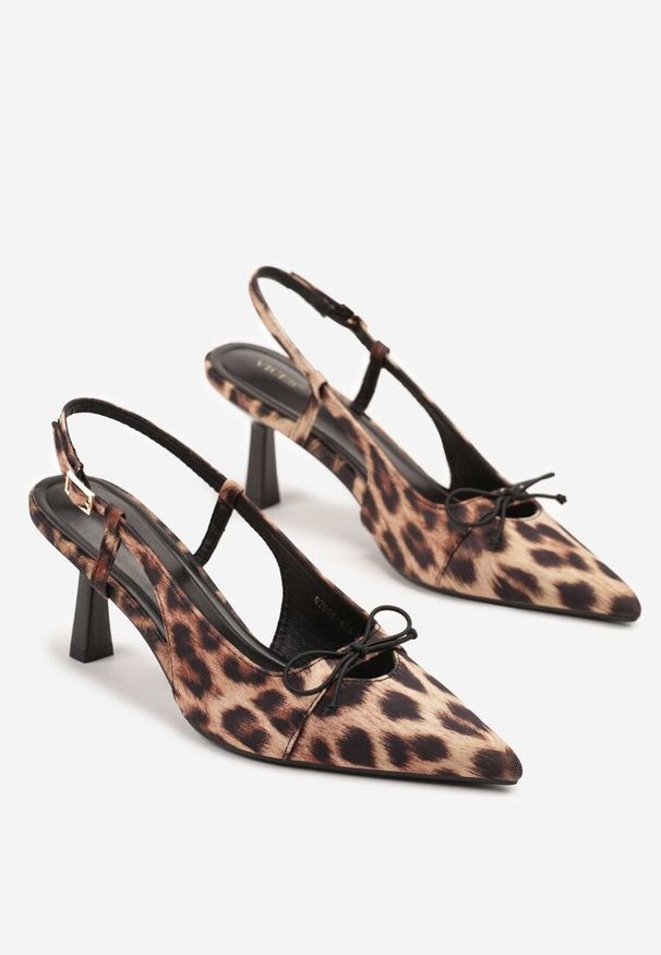 Born2be - Panterkowe Sandały Vices ze Spiczastym Noskiem i Ozdobnym Wiązaniem Silozi. Zapięcie: sprzączka. Obcas: na obcasie. Styl: klasyczny. Wysokość obcasa: niski