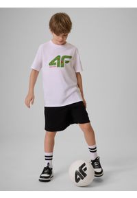 4f - 4F T-shirt regular z nadrukiem chłopięcy - biały 152 (11-12 lat). Okazja: na uczelnię, na co dzień. Kolor: biały. Materiał: materiał, bawełna, skóra, dzianina. Wzór: nadruk. Sezon: lato. Styl: klasyczny, casual #2