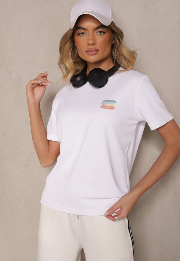 Renee - Biały T-shirt Basic z Małym Nadrukiem Tenmira. Okazja: na co dzień. Kolor: biały. Wzór: nadruk. Styl: casual