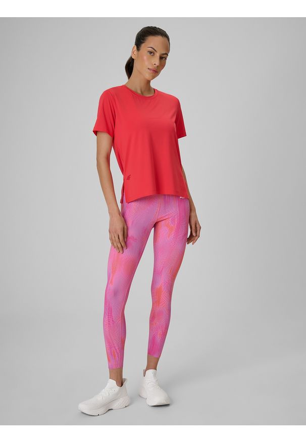 4f - 4F Koszulka treningowa loose szybkoschnąca damska - koralowa S. Kolor: różowy. Materiał: materiał, włókno. Sport: fitness