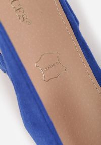 Renee - Niebieskie Sandały Slingback Vices z Wkładką ze Skóry Naturalnej Annisae. Okazja: na spotkanie biznesowe. Zapięcie: sprzączka. Kolor: niebieski. Materiał: skóra. Obcas: na obcasie. Styl: klasyczny, biznesowy, elegancki. Wysokość obcasa: niski #6