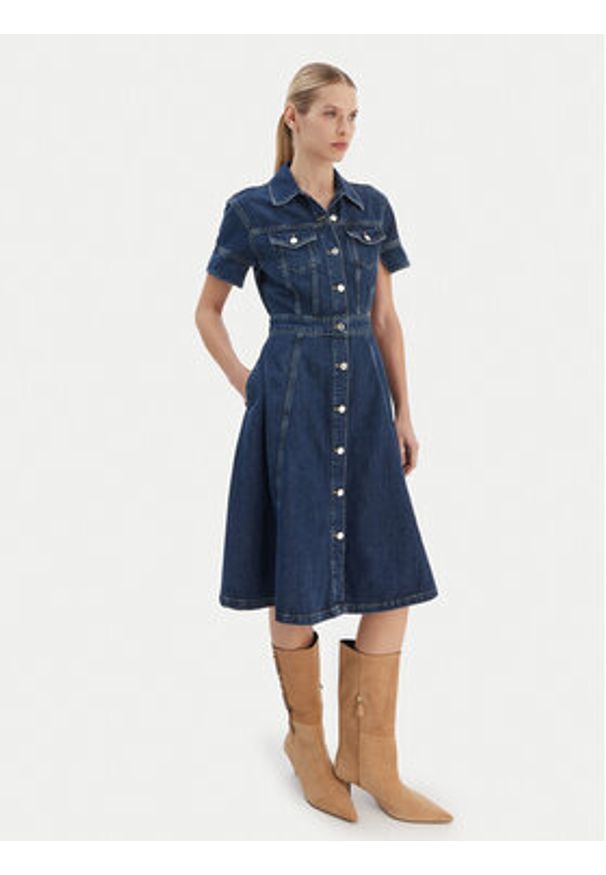 Karl Lagerfeld - KARL LAGERFELD Sukienka jeansowa B1W13037 Niebieski Regular Fit. Typ kołnierza: dekolt w karo. Kolor: niebieski. Materiał: bawełna