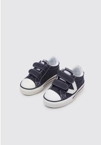 Buty VICTORIA 1065163N Niebieski. Kolor: niebieski. Materiał: tkanina. Sport: turystyka piesza