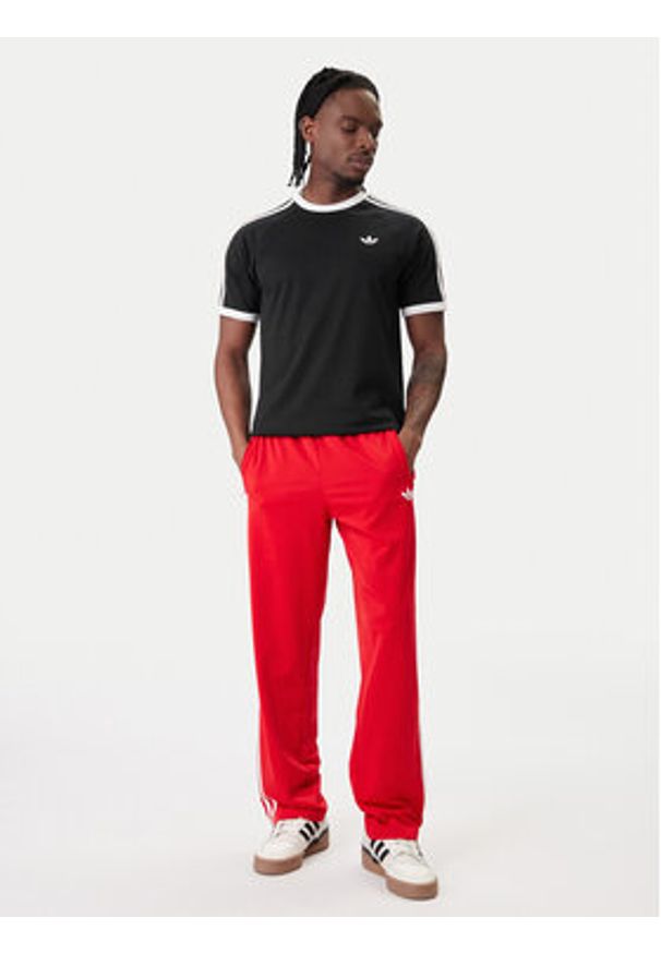 Adidas - adidas T-Shirt 3-Stripes KE3538 Czarny Regular Fit. Kolor: czarny. Materiał: bawełna
