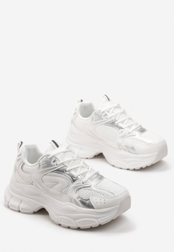 Born2be - Biało-Srebrne Sneakersy na Platformie z Siateczkową Wstawką Huvia. Wysokość cholewki: przed kostkę. Kolor: biały. Szerokość cholewki: normalna. Obcas: na platformie