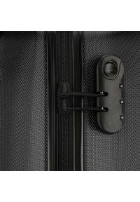 Wittchen - Średnia walizka z ABS-u żłobiona czarna. Kolor: czarny. Materiał: guma. Styl: klasyczny #6