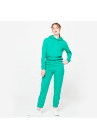 DOMYOS - Spodnie dresowe damskie Domyos Gym & Pilates. Kolor: zielony. Materiał: poliester, bawełna, elastan, materiał. Wzór: ze splotem. Sport: joga i pilates #2