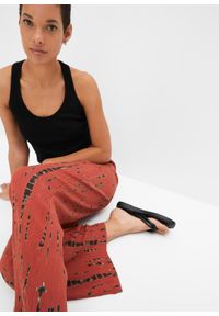 bonprix - Spodnie palazzo z lejącej wiskozy. Kolor: czerwony. Materiał: wiskoza. Wzór: nadruk #2