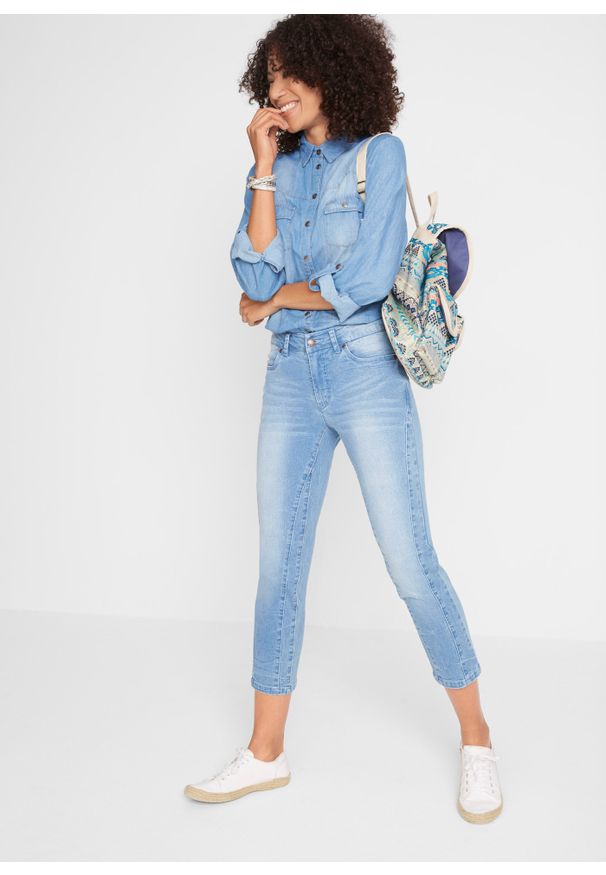 bonprix - Miękkie dżinsy 7/8. Kolor: niebieski