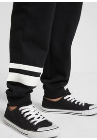 bonprix - Spodnie dresowe z miękkiej mieszanki bawełny (2 szt.). Kolor: czarny. Materiał: bawełna, materiał, dresówka #3