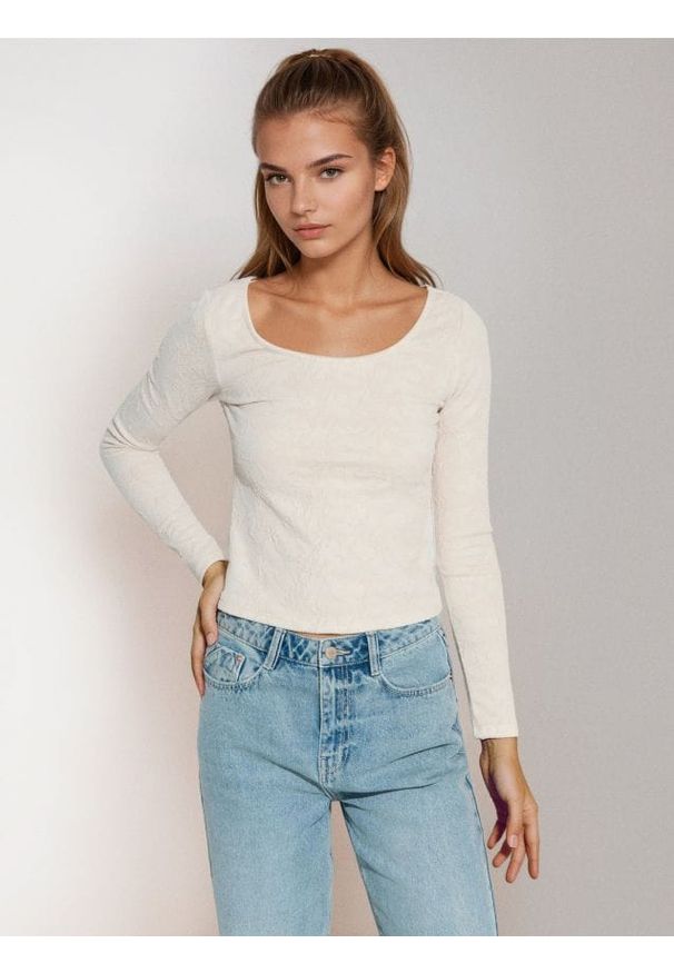 Sinsay - Strukturalna bluzka - kremowy. Kolor: kremowy