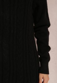 Renee - Czarny Sweter Zeriene. Kolor: czarny. Materiał: skóra. Wzór: ze splotem. Styl: klasyczny #4