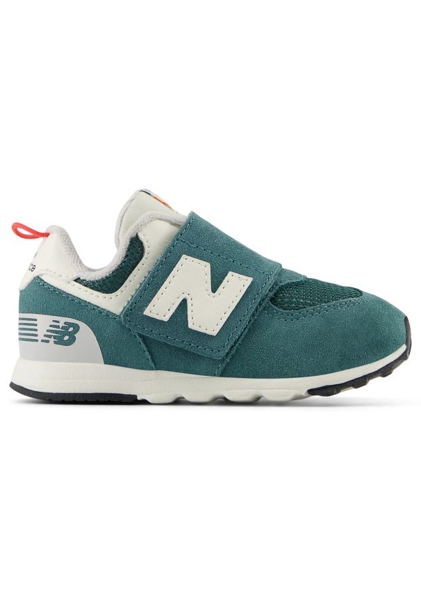 Buty niemowlęce New Balance NW574VPG – zielone. Okazja: na co dzień. Zapięcie: rzepy. Kolor: zielony. Materiał: skóra, guma. Szerokość cholewki: normalna. Model: New Balance 574. Sport: turystyka piesza