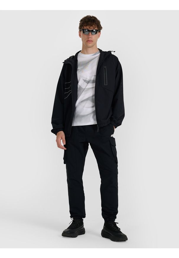 4f - 4F Spodnie casual męskie - czarne XL. Okazja: na co dzień. Kolor: czarny. Materiał: tkanina, syntetyk, materiał. Styl: casual