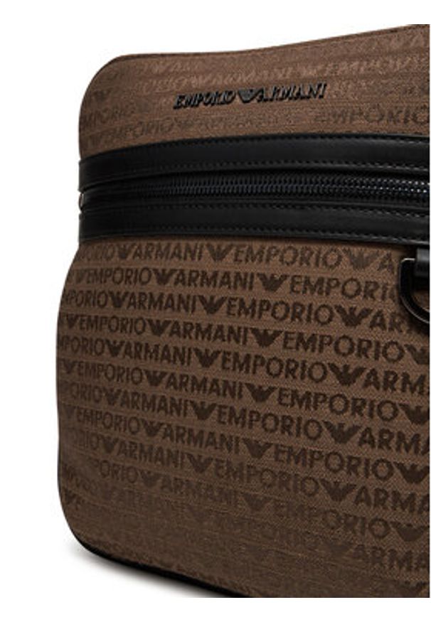 Emporio Armani Saszetka EM001780 AF13823 U6195 Brązowy. Kolor: brązowy. Materiał: materiał