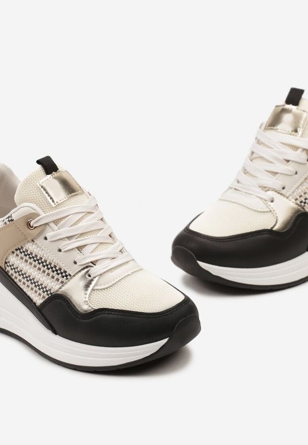 Born2be - Beżowo-Czarne Sznurowane Sneakersy na Niskim Koturnie Xanthema. Okazja: do pracy. Nosek buta: okrągły. Zapięcie: sznurówki. Kolor: beżowy. Materiał: denim, materiał. Obcas: na koturnie. Wysokość obcasa: niski