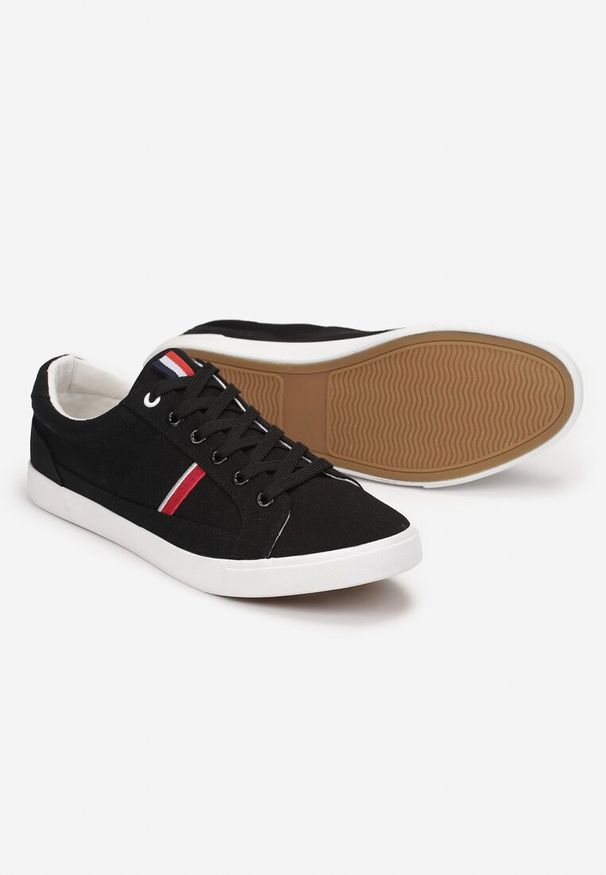 Born2be - Czarne Trampki Galehe. Wysokość cholewki: przed kostkę. Zapięcie: sznurówki. Kolor: czarny. Materiał: jeans, materiał. Szerokość cholewki: normalna. Wzór: aplikacja, kolorowy. Obcas: na płaskiej podeszwie