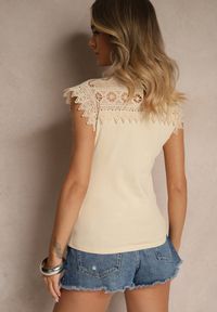 Renee - Beżowy Bawełniany Top z Koronkowymi Wstawkami Lirumina. Okazja: na co dzień. Kolor: beżowy. Materiał: bawełna, koronka. Styl: elegancki, casual