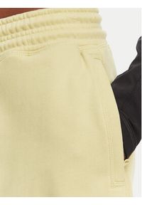 Adidas by Stella McCartney - adidas by Stella McCartney Szorty sportowe Stella McCartney True Casuals JI5059 Żółty Loose Fit. Kolor: żółty. Materiał: bawełna