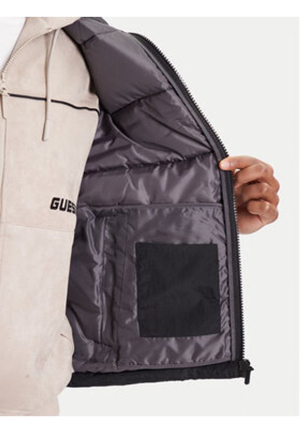 Guess Bezrękawnik Z5YL08 WGTN0 Czarny Regular Fit. Kolor: czarny. Materiał: syntetyk. Długość rękawa: bez rękawów