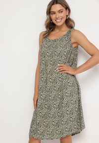Born2be - Ciemnozielona Rozkloszowana Sukienka z Bawełny w Abstrakcyjny Wzór Annivione. Kolor: zielony. Materiał: bawełna. Długość rękawa: na ramiączkach. Styl: klasyczny, elegancki #1