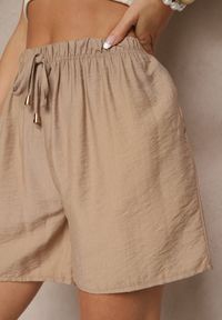 Renee - Ciemnobeżowe Szorty z Bawełny High Waist z Wiązaniem Filorella. Okazja: na co dzień, na spacer. Stan: podwyższony. Kolor: beżowy. Materiał: bawełna. Sezon: lato. Styl: casual #3