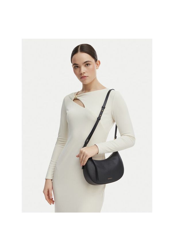 Torebka Coccinelle. Kolor: czarny