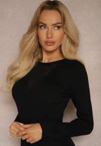 Renee - Czarna Sweterkowa Sukienka o Dopasowanym Kroju z Siateczką na Dekolcie Saivis. Okazja: na co dzień. Kolor: czarny. Typ sukienki: dopasowane. Styl: casual, elegancki, wizytowy #5
