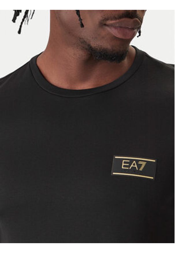 EA7 Emporio Armani T-Shirt 7M001331 AF13739 UC001 Czarny Regular Fit. Kolor: czarny. Materiał: wiskoza