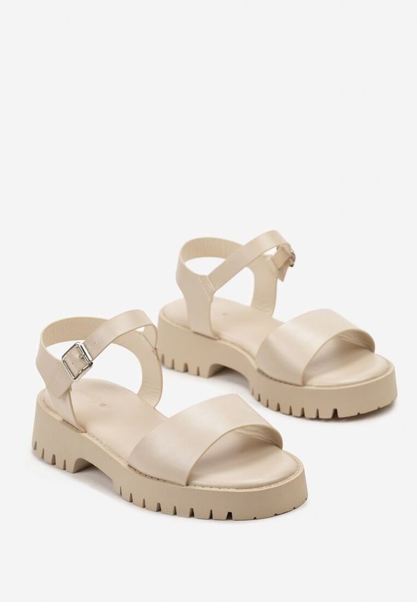 Renee - Beżowe Sandały na Grubej Podeszwie z Gładkiej Ekoskóry ze Sprzączką Drusa. Zapięcie: sprzączka. Kolor: beżowy. Wzór: gładki. Styl: elegancki