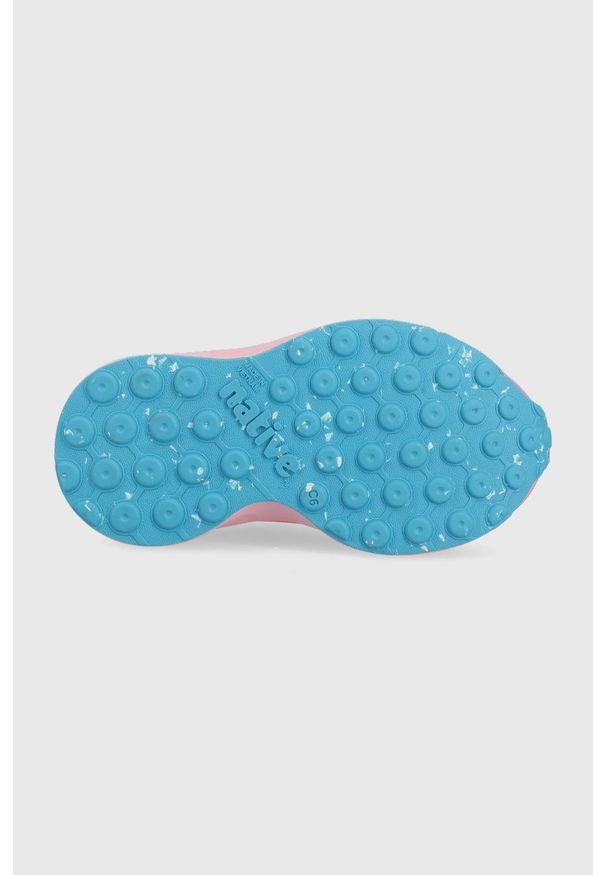 Native sneakersy dziecięce kolor różowy. Nosek buta: okrągły. Kolor: różowy. Materiał: materiał. Wzór: motyw zwierzęcy