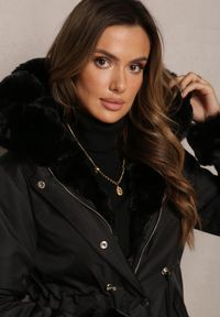 Renee - Czarna Kurtka Parka z Futerkiem Teyo. Kolor: czarny. Materiał: futro #5