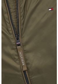 TOMMY HILFIGER - Tommy Hilfiger kurtka bomber męski kolor zielony przejściowa. Okazja: na co dzień. Kolor: zielony. Styl: casual #7