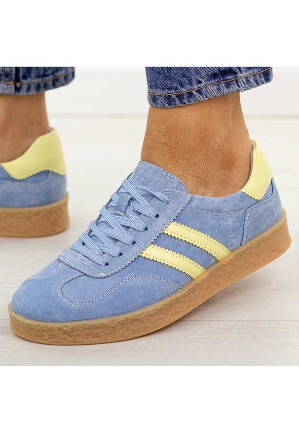 Niebieskie skórzane półbuty damskie S.Barski 7089. Okazja: na spacer, na co dzień. Nosek buta: okrągły. Zapięcie: sznurówki. Kolor: niebieski. Materiał: zamsz, skóra. Szerokość cholewki: normalna. Sezon: wiosna, jesień, lato. Styl: casual, elegancki, sportowy, klasyczny