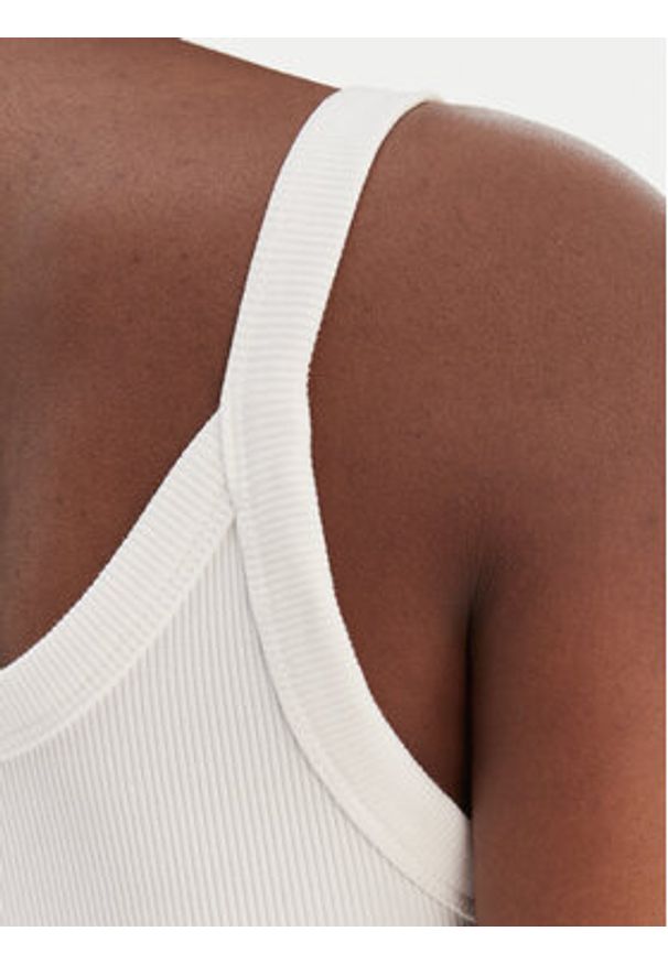 Guess Top V6GP16 K3180 Biały Regular Fit. Kolor: biały. Materiał: wiskoza