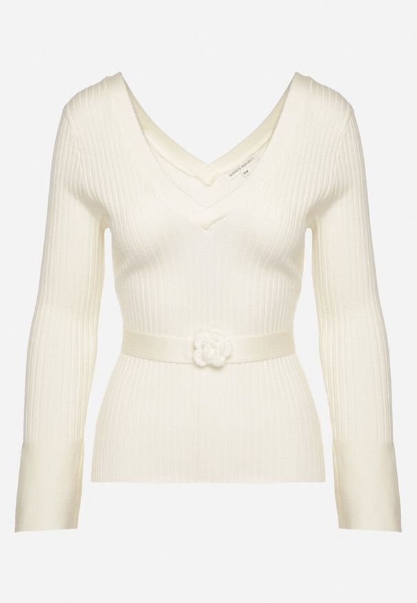 Born2be - Beżowy Sweter z Prążkowanego Materiału z Dodatkiem Wiskozy Ozdobnym Paskiem i Kwiatem Clendra. Okazja: na co dzień. Kolor: beżowy. Materiał: materiał, wiskoza, prążkowany. Długość rękawa: długi rękaw. Długość: długie. Wzór: kwiaty. Styl: klasyczny, casual