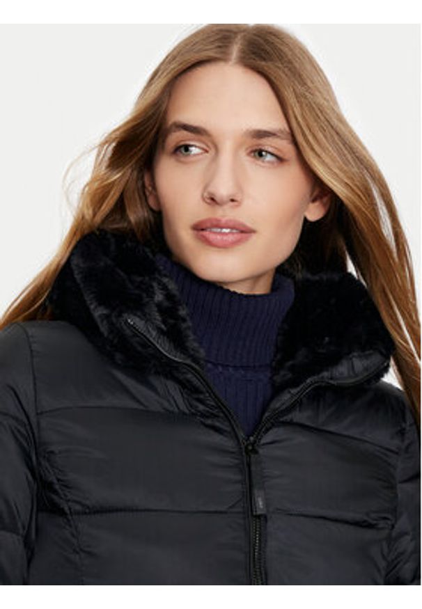 CMP Kurtka zimowa 34K0036F Czarny Regular Fit. Kolor: czarny. Materiał: syntetyk. Sezon: zima