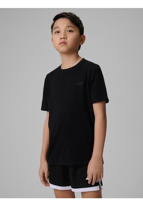 4f - 4F T-shirt regular gładki chłopięcy - czarny 122 (6-7 lat). Okazja: na spacer, na uczelnię, na co dzień. Kolor: czarny. Materiał: materiał, bawełna, skóra, dzianina. Wzór: gładki. Sezon: lato. Styl: casual