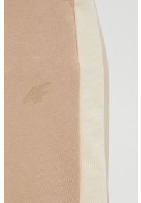 4f - 4F spodnie dresowe damskie kolor beżowy gładkie. Kolor: beżowy. Materiał: dresówka. Wzór: gładki #4