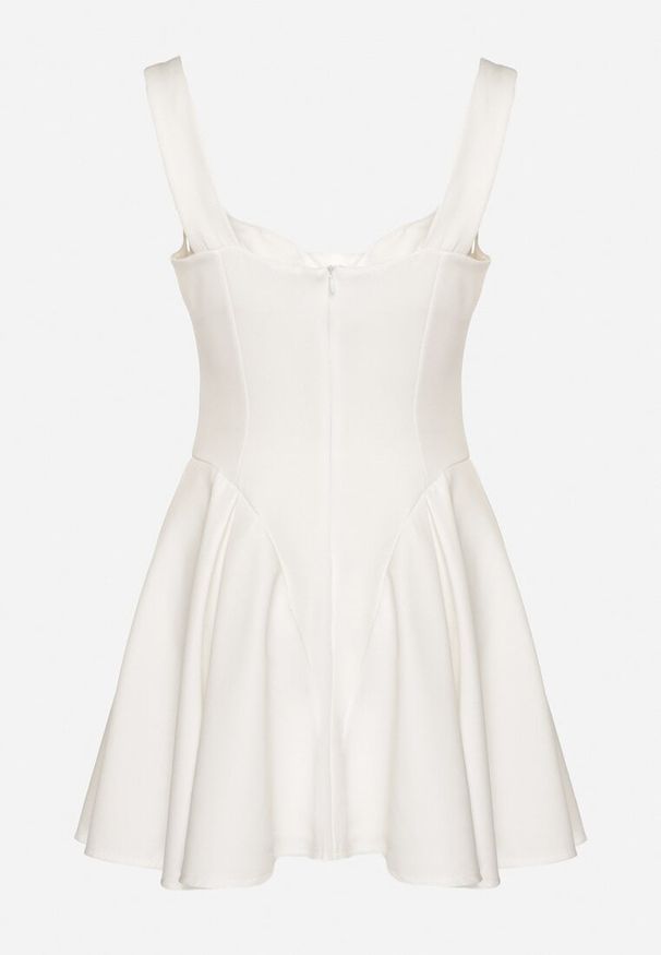 Born2be - Biała Rozkloszowana Sukienka z Gorsetową Górą i Dekoltem w Serce Frolami. Okazja: na co dzień. Typ kołnierza: dekolt gorset. Kolor: biały. Typ sukienki: gorsetowe. Styl: casual