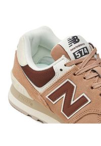 New Balance Sneakersy WL574DO2 Beżowy. Kolor: beżowy. Materiał: skóra, zamsz. Model: New Balance 574 #2