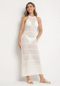 Born2be - Jasnobeżowa Sukienka o Taliowanym Kroju z Ażurowej Dzianiny Tiamisse. Kolor: beżowy. Materiał: dzianina. Wzór: ażurowy. Sezon: lato. Typ sukienki: oversize. Styl: elegancki #7