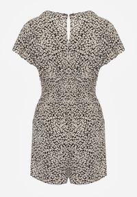 Born2be - Czarny Kombinezon Aedinna. Kolor: czarny. Materiał: jeans, wiskoza, tkanina. Długość rękawa: krótki rękaw. Długość: krótkie. Wzór: kwiaty #3