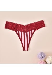 Intica - Stringi koronkowe z delikatnej tkaniny Dzanna. Kolor: czerwony. Materiał: tkanina, koronka. Wzór: koronka