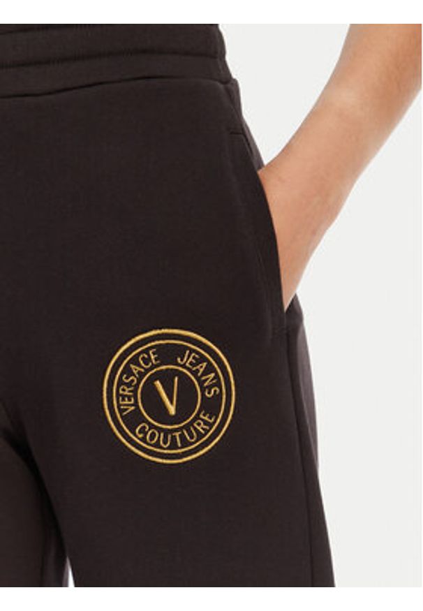 Versace Jeans Couture Spodnie dresowe 78HAAT00 Czarny Regular Fit. Kolor: czarny. Materiał: bawełna