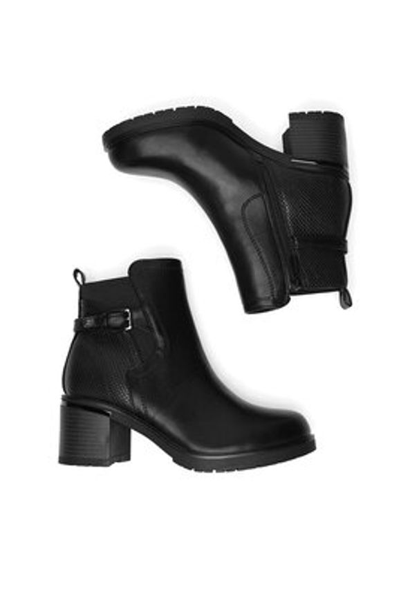 Clara Barson Botki WYL3851-2 Czarny. Kolor: czarny. Materiał: materiał