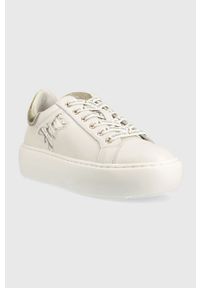 Patrizia Pepe sneakersy skórzane dziecięce kolor beżowy. Nosek buta: okrągły. Zapięcie: rzepy. Kolor: beżowy. Materiał: skóra. Obcas: na platformie #4