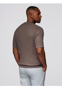 Ombre Clothing - Męska koszulka polo bez guzików z otwartym kołnierzykiem – popielata V4 - Rozmiar: S. Typ kołnierza: polo. Kolor: szary. Materiał: wiskoza, prążkowany, dzianina, elastan, nylon. Styl: klasyczny, elegancki #5