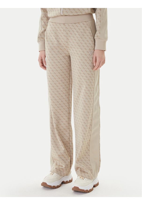 Guess Spodnie dresowe V6RB09 K2042 Beżowy Wide Leg. Kolor: beżowy. Materiał: syntetyk